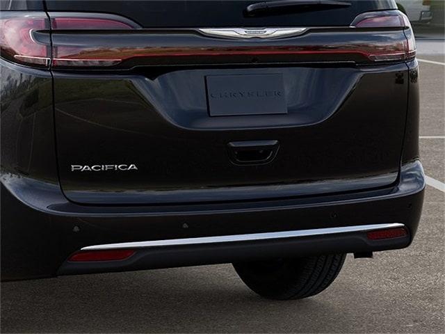 New 2026 Chrysler Pacifica Select For Sale in East Hanover, NJ