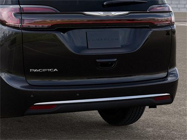 New 2026 Chrysler Pacifica Select For Sale in East Hanover, NJ