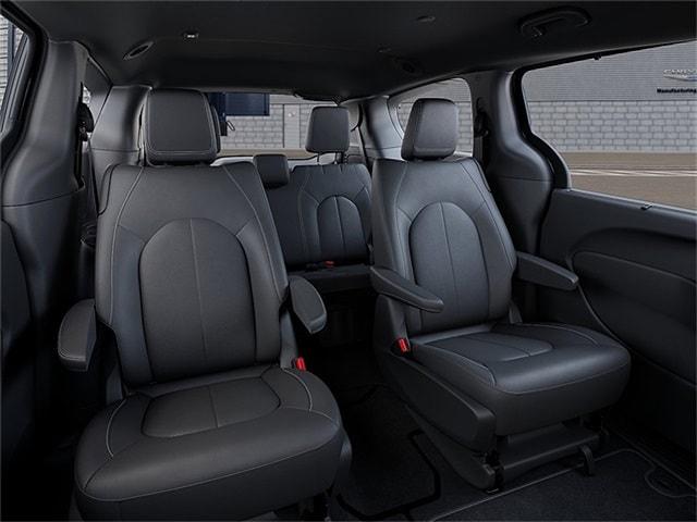 New 2026 Chrysler Pacifica Select For Sale in East Hanover, NJ
