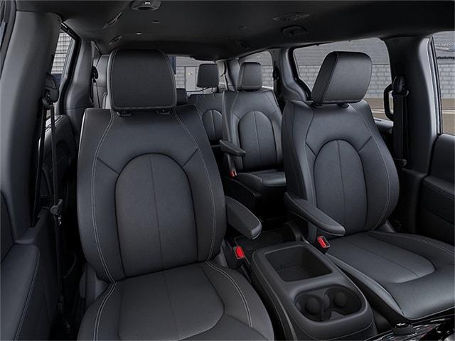 New 2026 Chrysler Pacifica Select For Sale in East Hanover, NJ