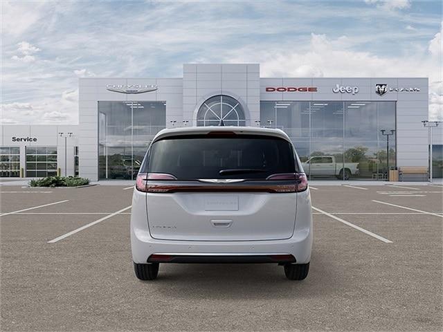 New 2026 Chrysler Pacifica Select For Sale in East Hanover, NJ