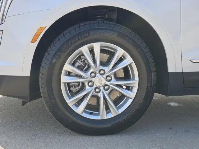 2026 Cadillac XT5 Luxury FWD