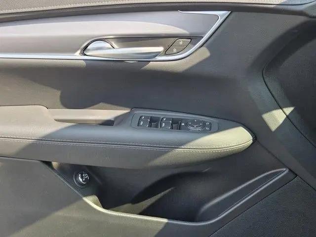 2026 Cadillac XT5 Luxury FWD