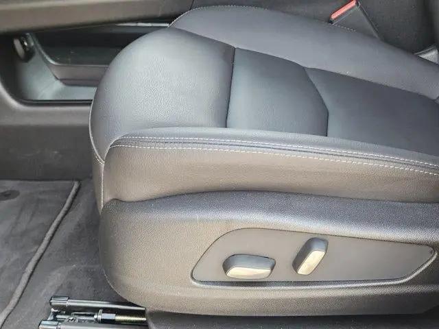 2026 Cadillac XT5 Luxury FWD