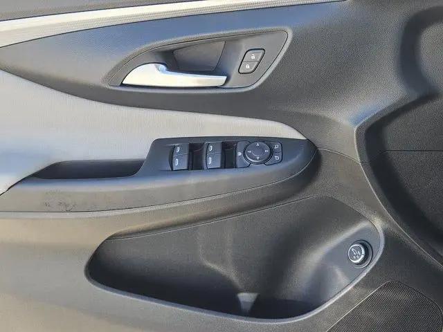 2026 Buick NV Avenir FWD