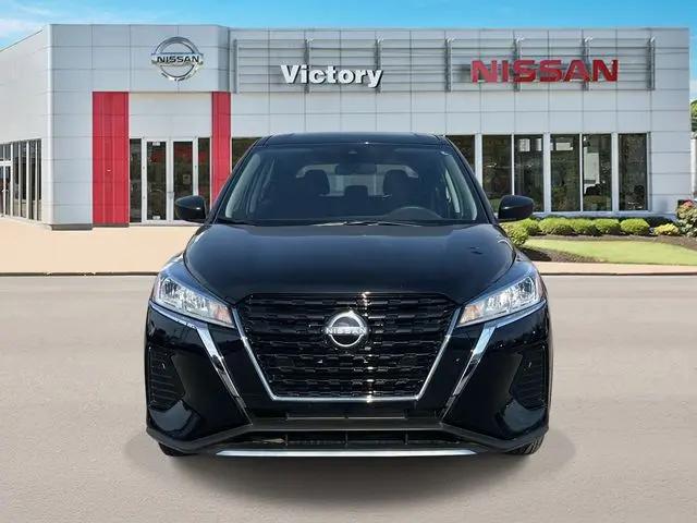 2025 Nissan Kicks S