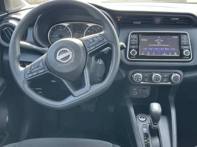 2025 Nissan Kicks S
