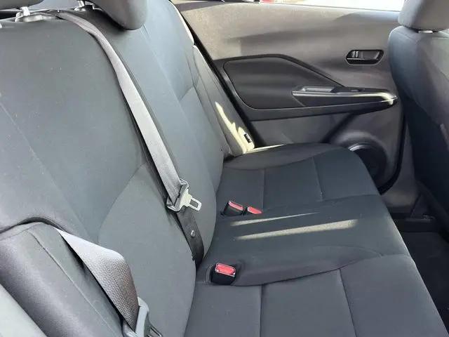 2025 Nissan Kicks S