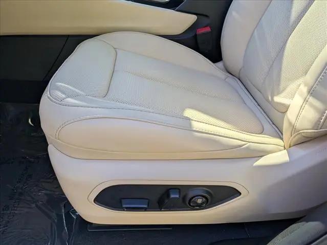 2026 Jeep Grand Cherokee Limited 4x2