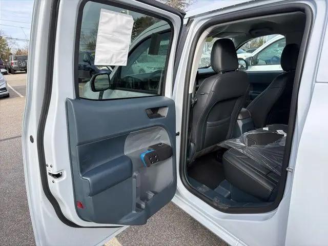 2026 Ford Maverick Lobo Standard
