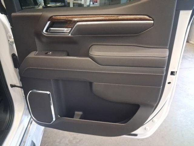 2026 GMC Sierra 1500 Crew Cab, Short Bed, SLE, 4WD