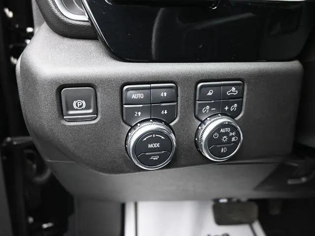 2025 GMC Sierra 3500HD 4WD Crew Cab Standard Bed SLT