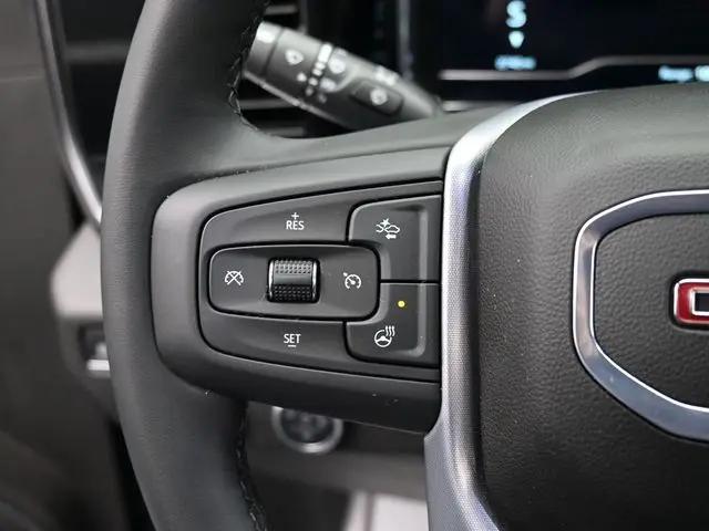 2025 GMC Sierra 3500HD 4WD Crew Cab Standard Bed SLT