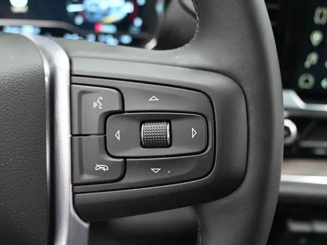 2025 GMC Sierra 3500HD 4WD Crew Cab Standard Bed SLT