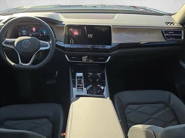 2026 Volkswagen Atlas SE with Technology