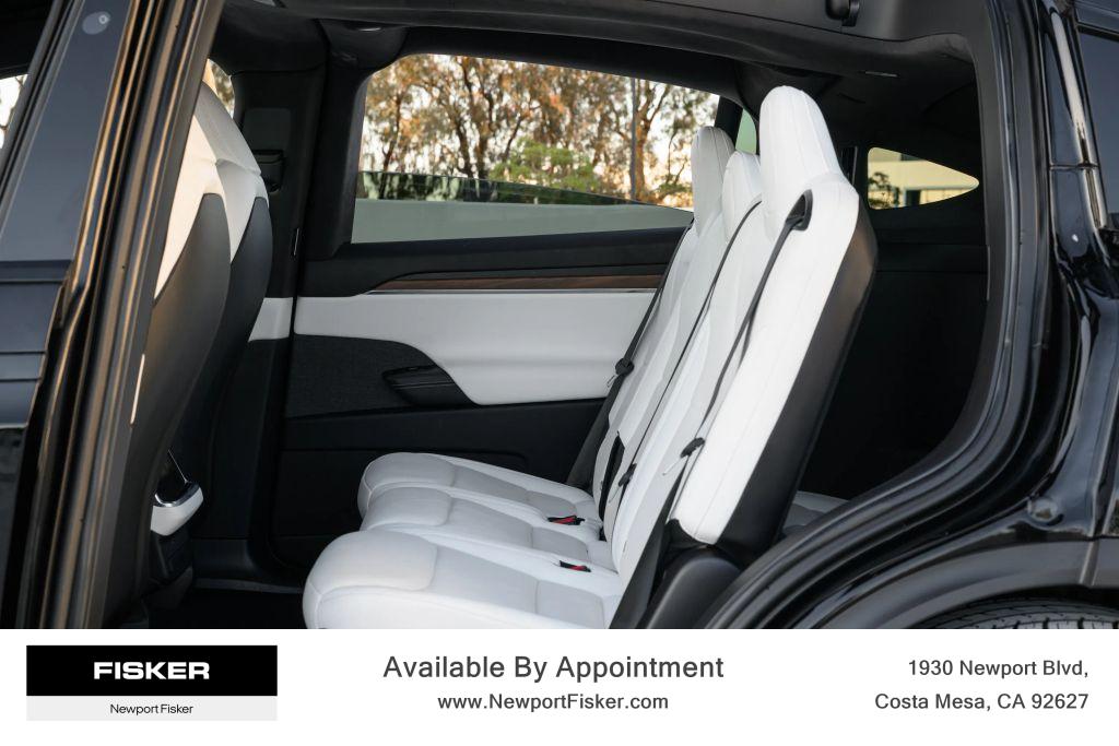 2022 Tesla Model X Long Range - Photo 16