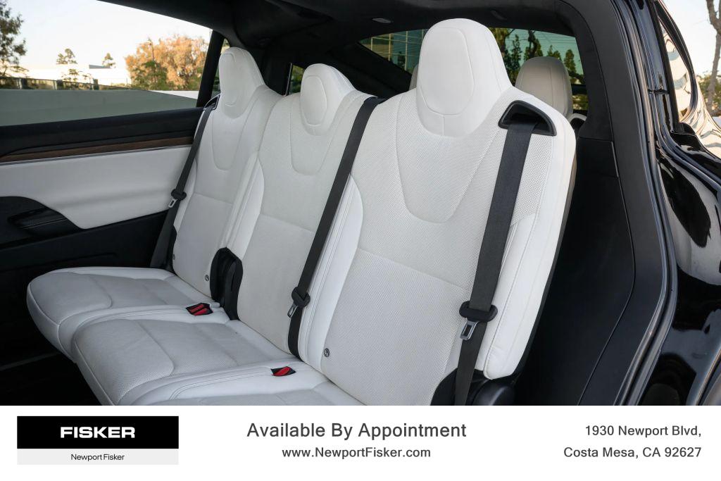 2022 Tesla Model X Long Range - Photo 17