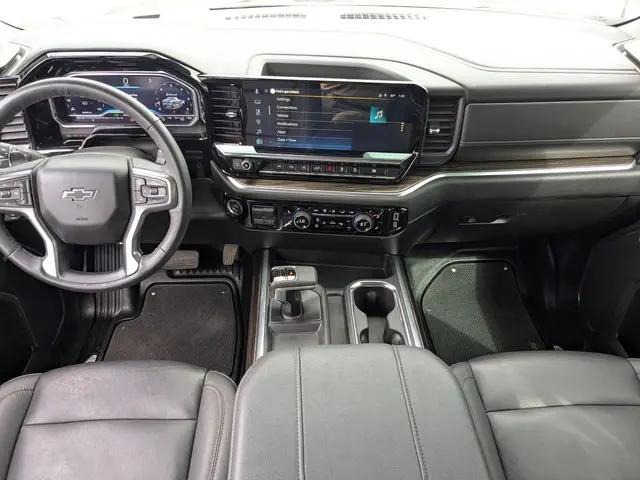 2024 Chevrolet Silverado 1500 4WD Crew Cab Short Bed RST