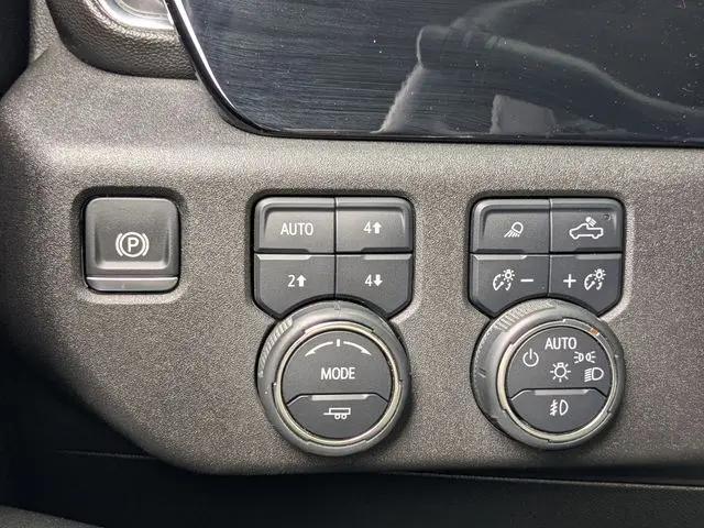 2024 Chevrolet Silverado 1500 4WD Crew Cab Short Bed RST