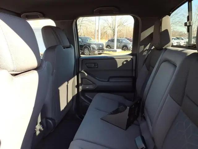 2026 Nissan Frontier Crew Cab SV 4x4