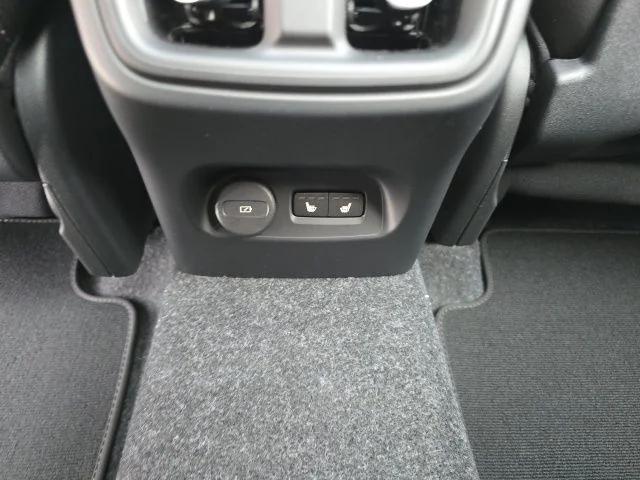 2026 Volvo XC40 Core, B5 AWD Gas (mild hybrid), Dark
