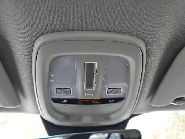 2026 Volvo XC40 Core, B5 AWD Gas (mild hybrid), Dark