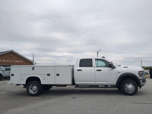 2026 RAM Ram 5500 Chassis Cab RAM 5500 TRADESMAN CHASSIS CREW CAB 4X4 84 CA