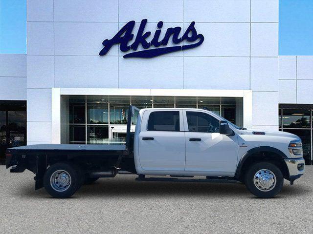 2026 RAM Ram 3500 Chassis Cab RAM 3500 TRADESMAN CREW CAB CHASSIS 4X4 60 CA
