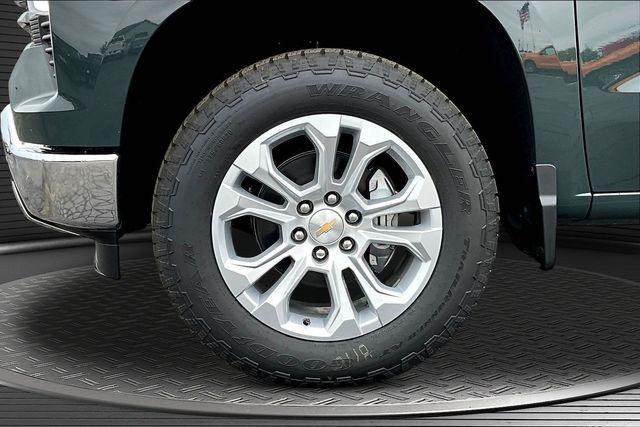 2026 Chevrolet Silverado 1500 4WD Crew Cab Short Bed LTZ
