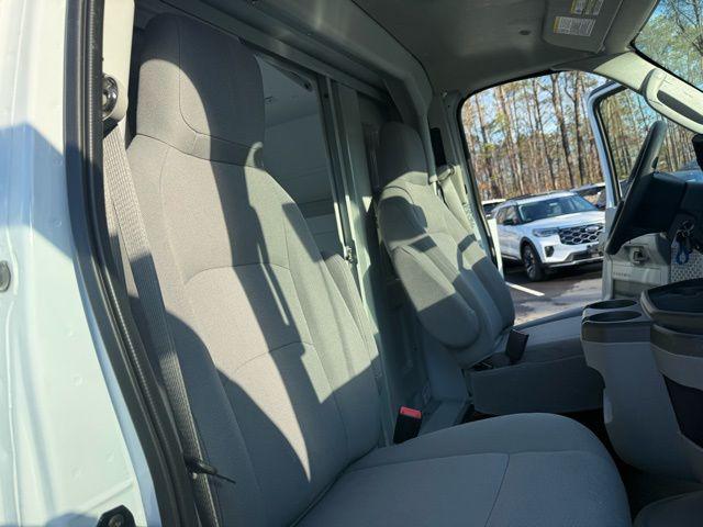2026 Ford E-350 Cutaway Base