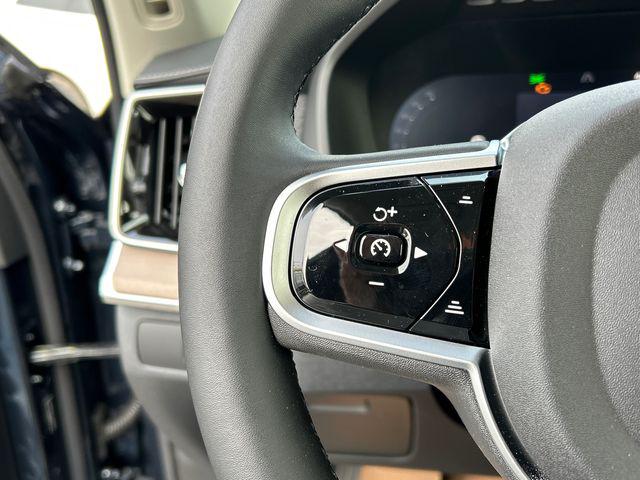 2026 Volvo XC90 Plus, B6 AWD Gas (mild hybrid), Gasoline, Bright, 7 Seats