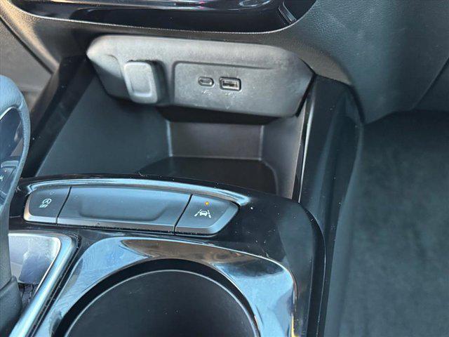 2025 Chevrolet Trax FWD LT