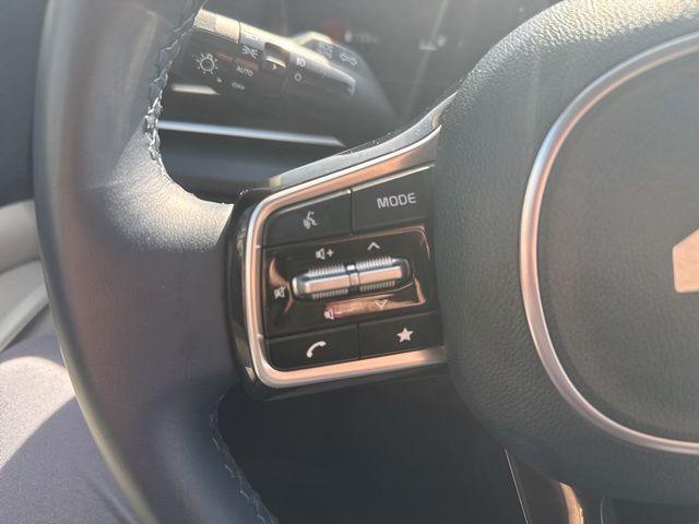 2025 Kia Carnival MPV SX