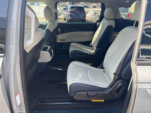 2025 Kia Carnival MPV SX