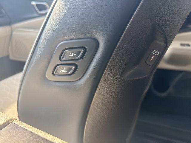 2025 Kia Carnival MPV SX