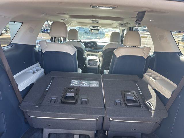 2025 Kia Carnival MPV SX