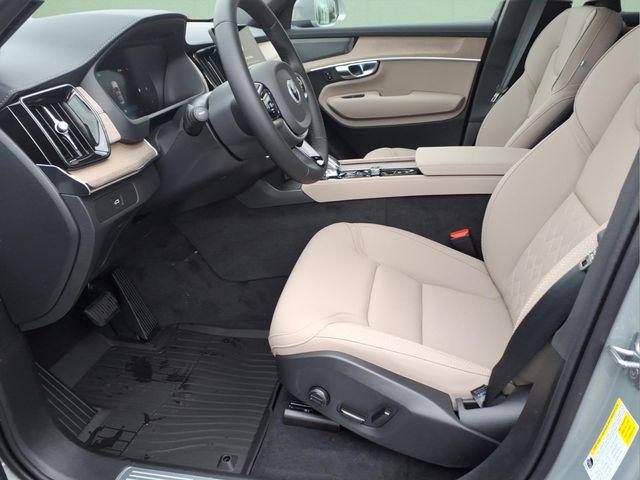 2026 Volvo XC90 Plus, B6 AWD Gas (mild hybrid), Gasoline, Bright, 7 Seats