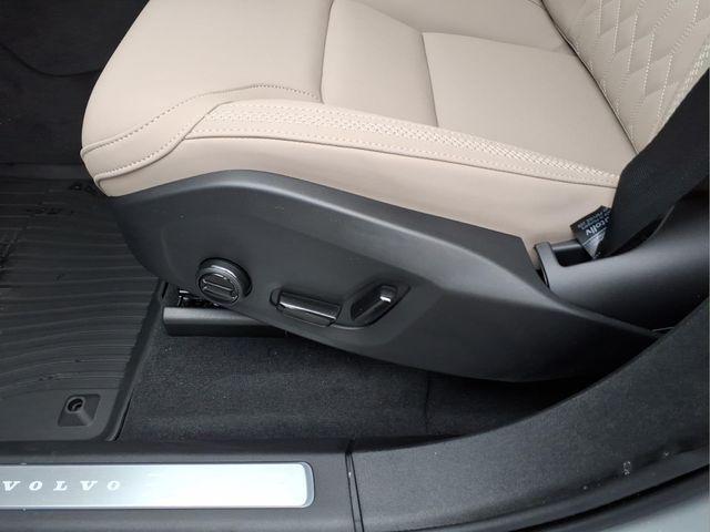 2026 Volvo XC90 Plus, B6 AWD Gas (mild hybrid), Gasoline, Bright, 7 Seats