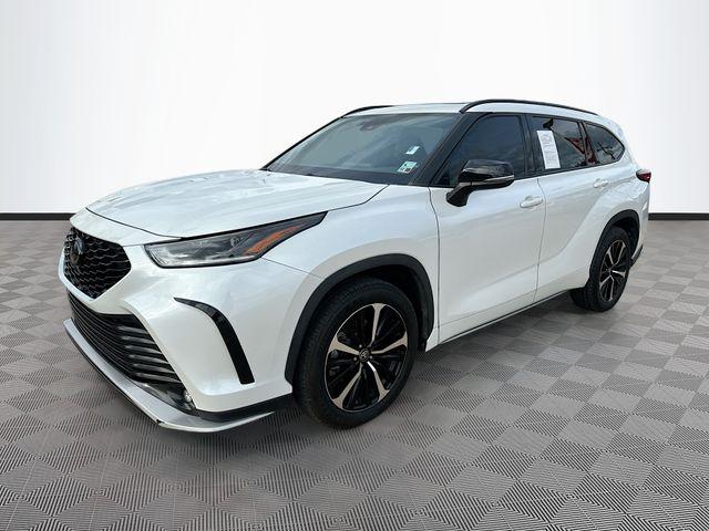 2022 Toyota Highlander XSE - Photo 3