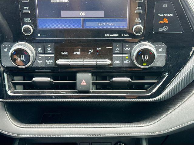 2022 Toyota Highlander XSE - Photo 16