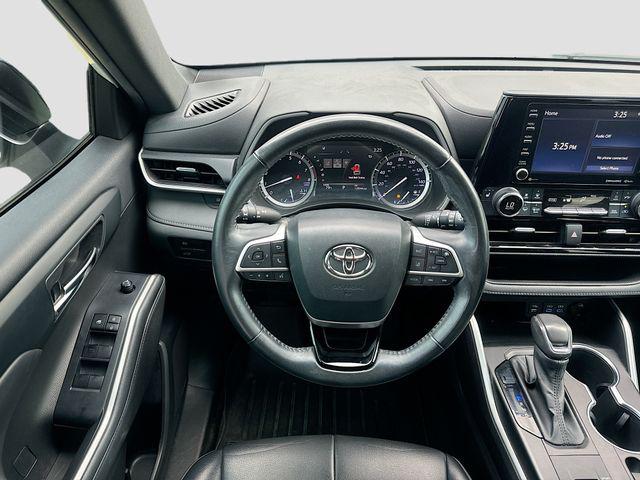 2022 Toyota Highlander XSE - Photo 26