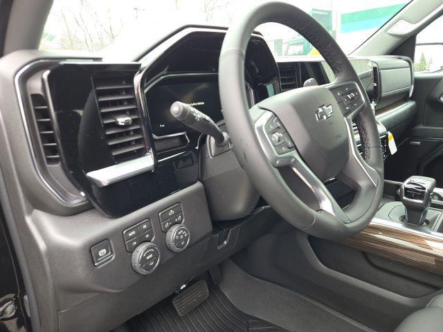2026 Chevrolet Silverado 1500 4WD Crew Cab Short Bed LT Trail Boss