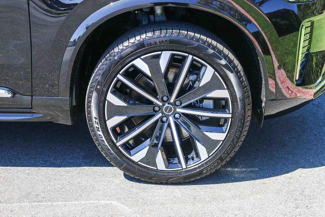 2026 Volvo XC90 Plug-In Hybrid Ultra, T8 AWD, Electric/Gasoline, Bright, 7 Seats