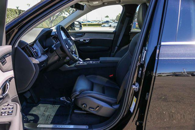 2026 Volvo XC90 Plug-In Hybrid Ultra, T8 AWD, Electric/Gasoline, Bright, 7 Seats