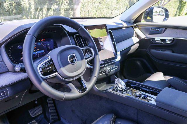 2026 Volvo XC90 Plug-In Hybrid Ultra, T8 AWD, Electric/Gasoline, Bright, 7 Seats