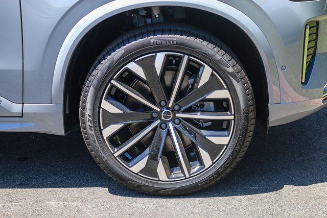 2026 Volvo XC90 Plug-In Hybrid Plus, T8 AWD, Electric/Gasoline, Bright, 7 Seats