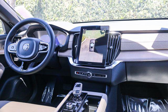 2026 Volvo XC90 Plug-In Hybrid Plus, T8 AWD, Electric/Gasoline, Bright, 7 Seats