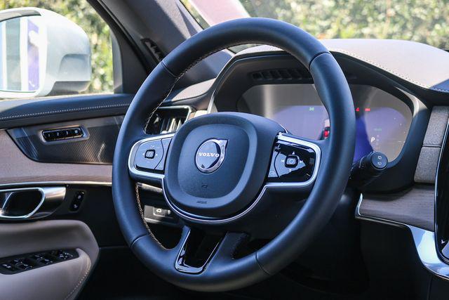 2026 Volvo XC90 Plug-In Hybrid Plus, T8 AWD, Electric/Gasoline, Bright, 7 Seats