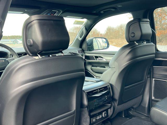 2026 Jeep Grand Wagoneer 4x4
