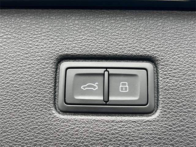 2023 Audi Q7 Premium Plus 55 TFSI quattro Tiptronic